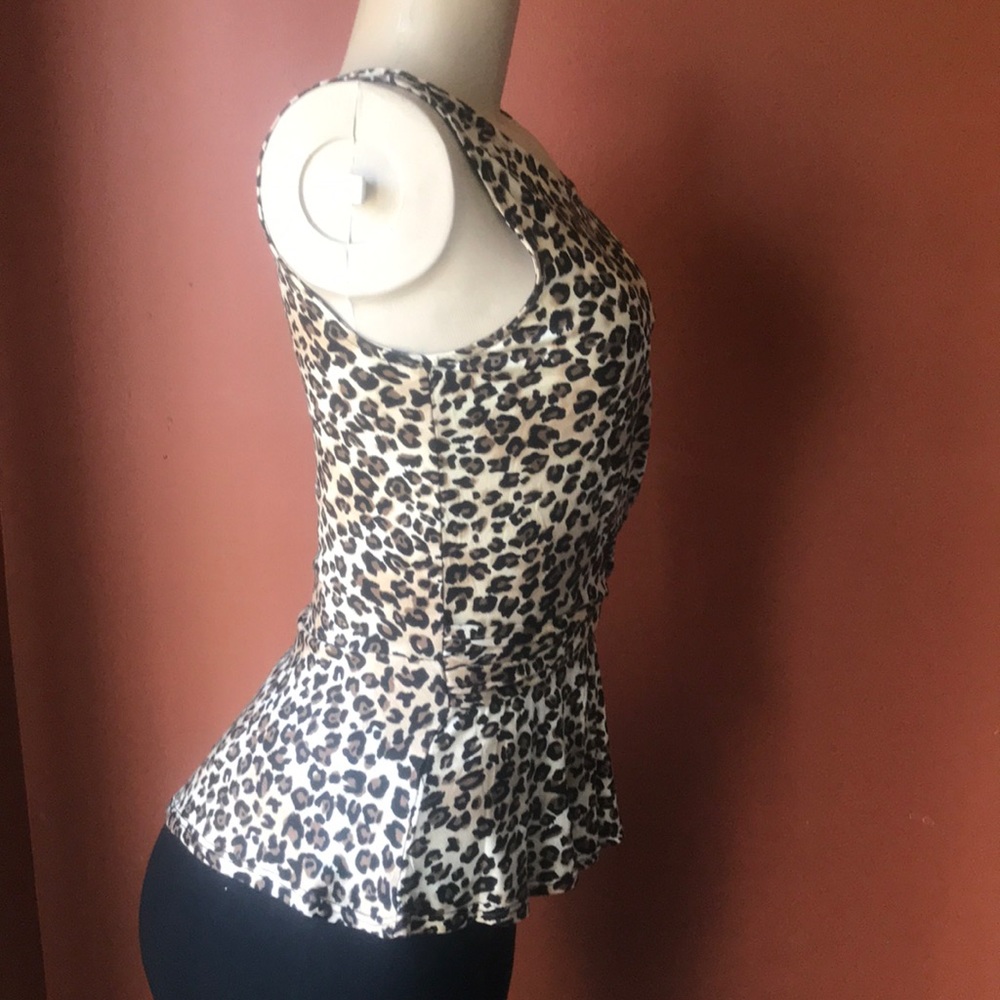 Leopard print top - Picture 7 of 8